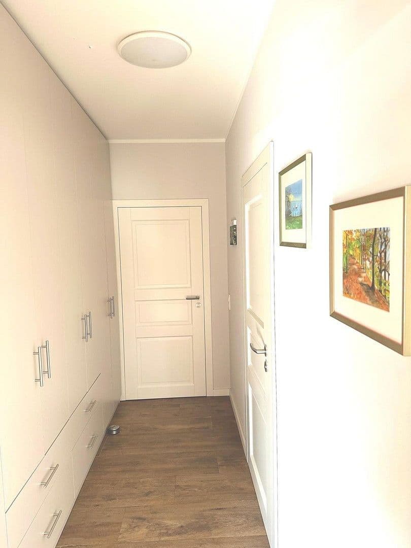 Prodej bytu 3+1 129 m², Schwerin (Krebsförden), Mecklenburg-Vorpommern Prodej bytu 3+1 129 m², Schwerin (Krebsförden), Mecklenburg-Vorpommern