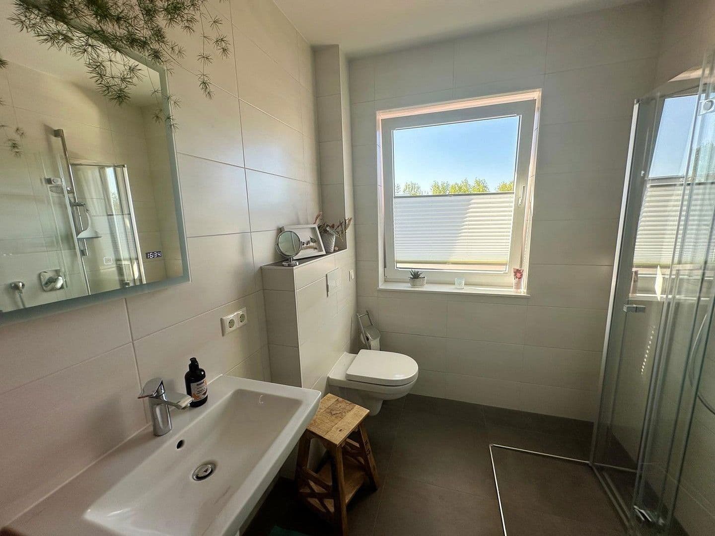 Prodej bytu 3+1 129 m², Schwerin (Krebsförden), Mecklenburg-Vorpommern Prodej bytu 3+1 129 m², Schwerin (Krebsförden), Mecklenburg-Vorpommern