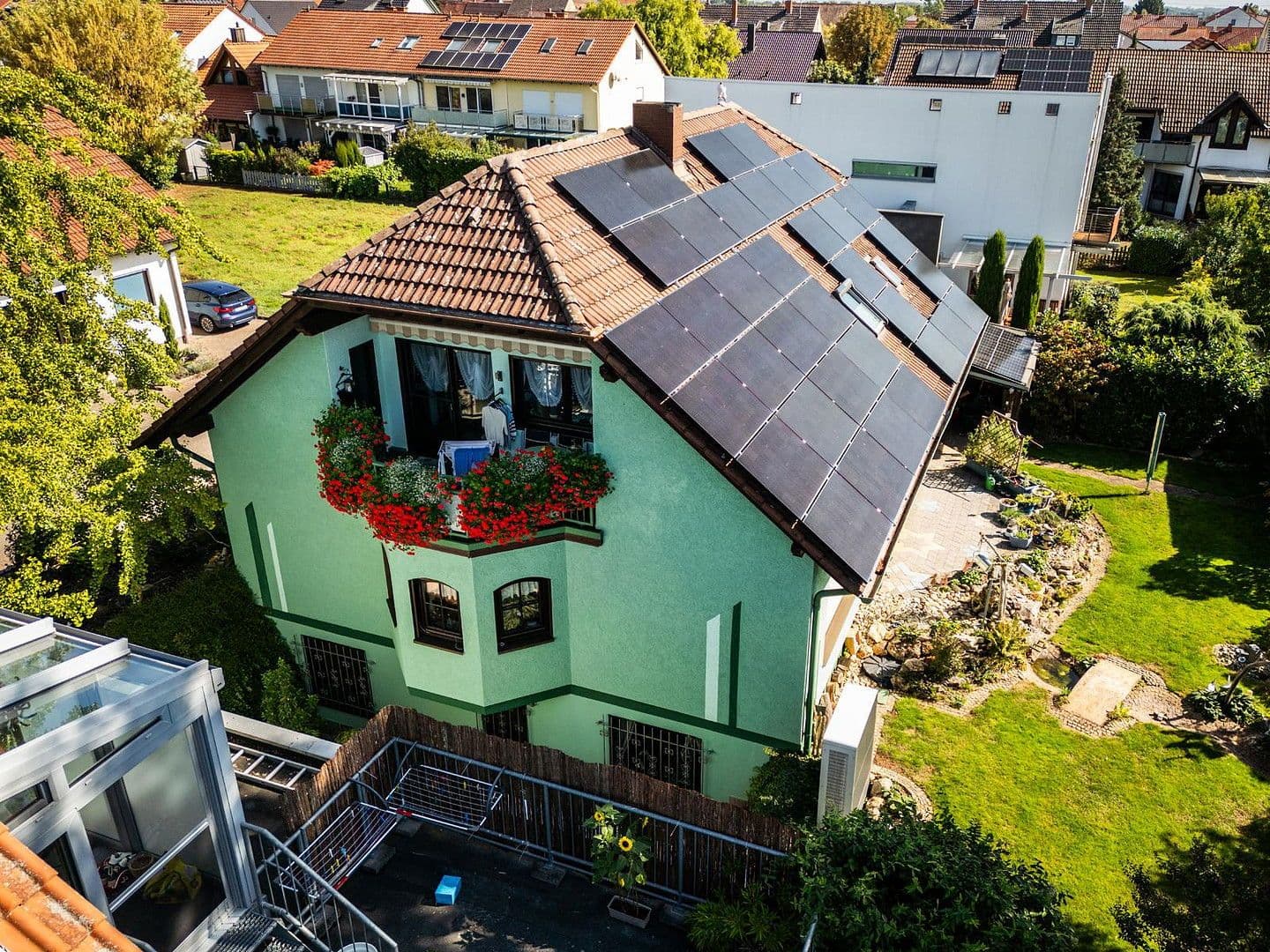 Prodej domu 226 m², pozemek 546 m², Fußgönheim, Porýní-Falc Prodej domu 226 m², pozemek 546 m², Fußgönheim, Porýní-Falc