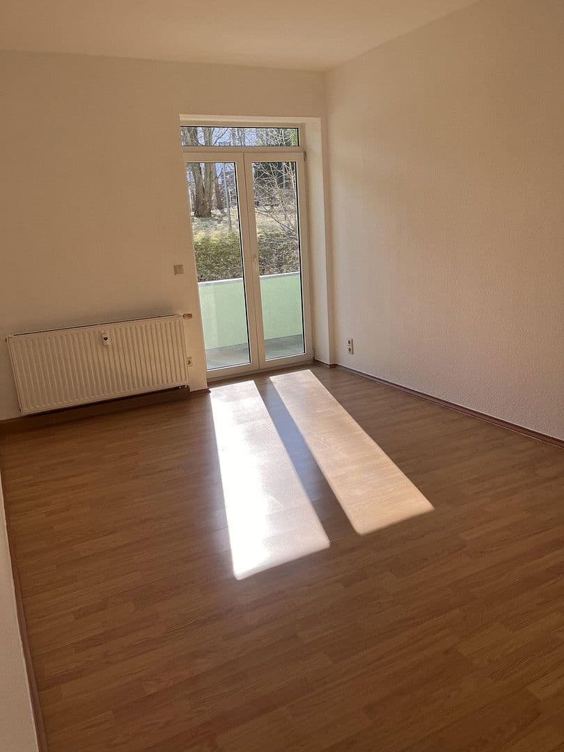 Pronájem bytu 2+1 58 m², Zeißstrasse 54, Chemnitz, Sasko Pronájem bytu 2+1 58 m², Zeißstrasse 54, Chemnitz, Sasko