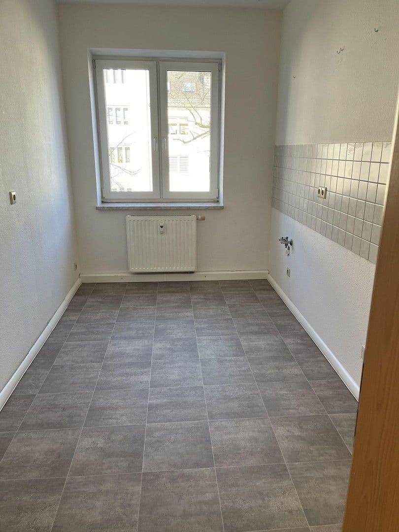 Pronájem bytu 2+1 58 m², Zeißstrasse 54, Chemnitz, Sasko Pronájem bytu 2+1 58 m², Zeißstrasse 54, Chemnitz, Sasko