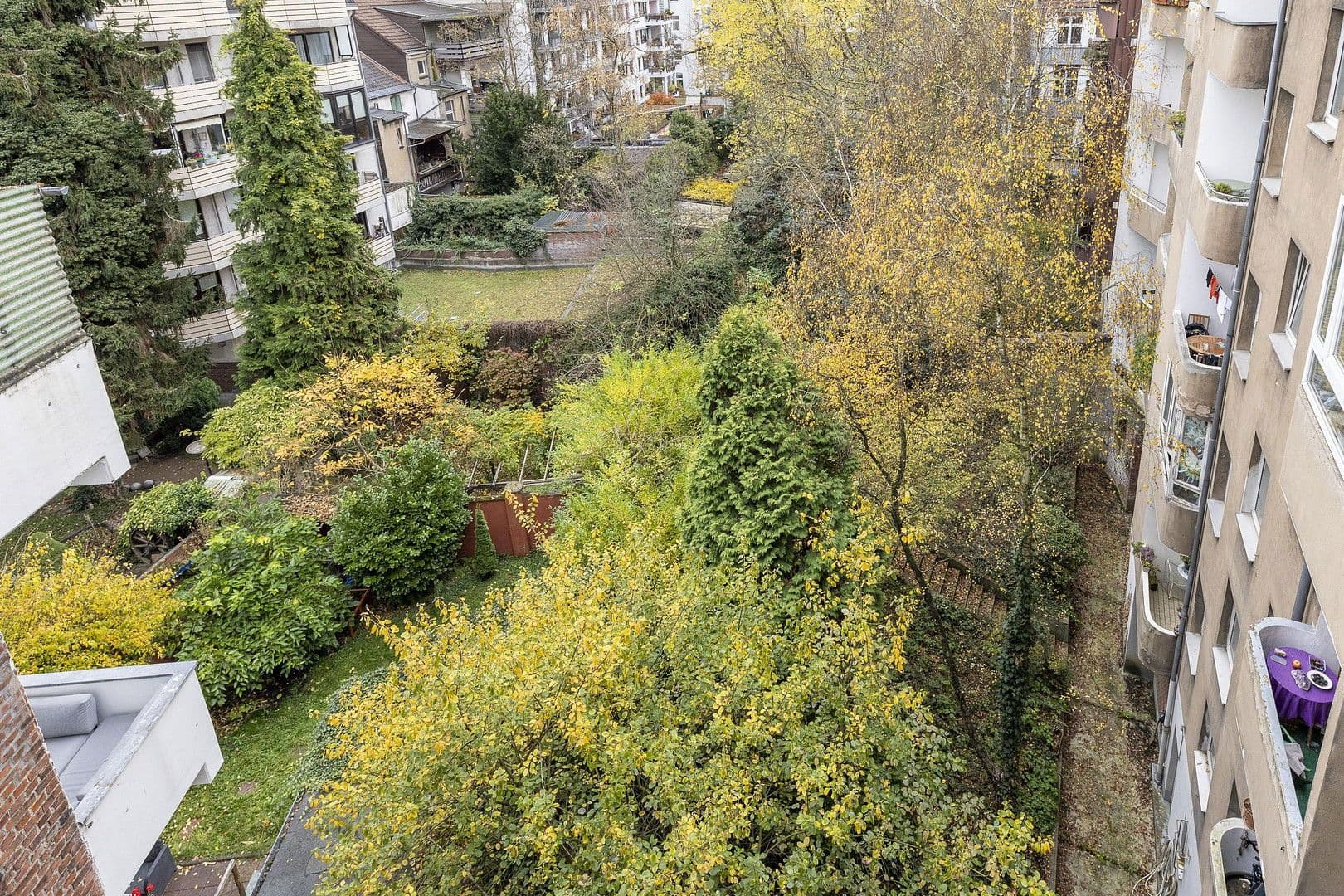 Prodej bytu 2+kk 61 m², Düsseldorf, Severní Porýní-Vestfálsko Prodej bytu 2+kk 61 m², Düsseldorf, Severní Porýní-Vestfálsko