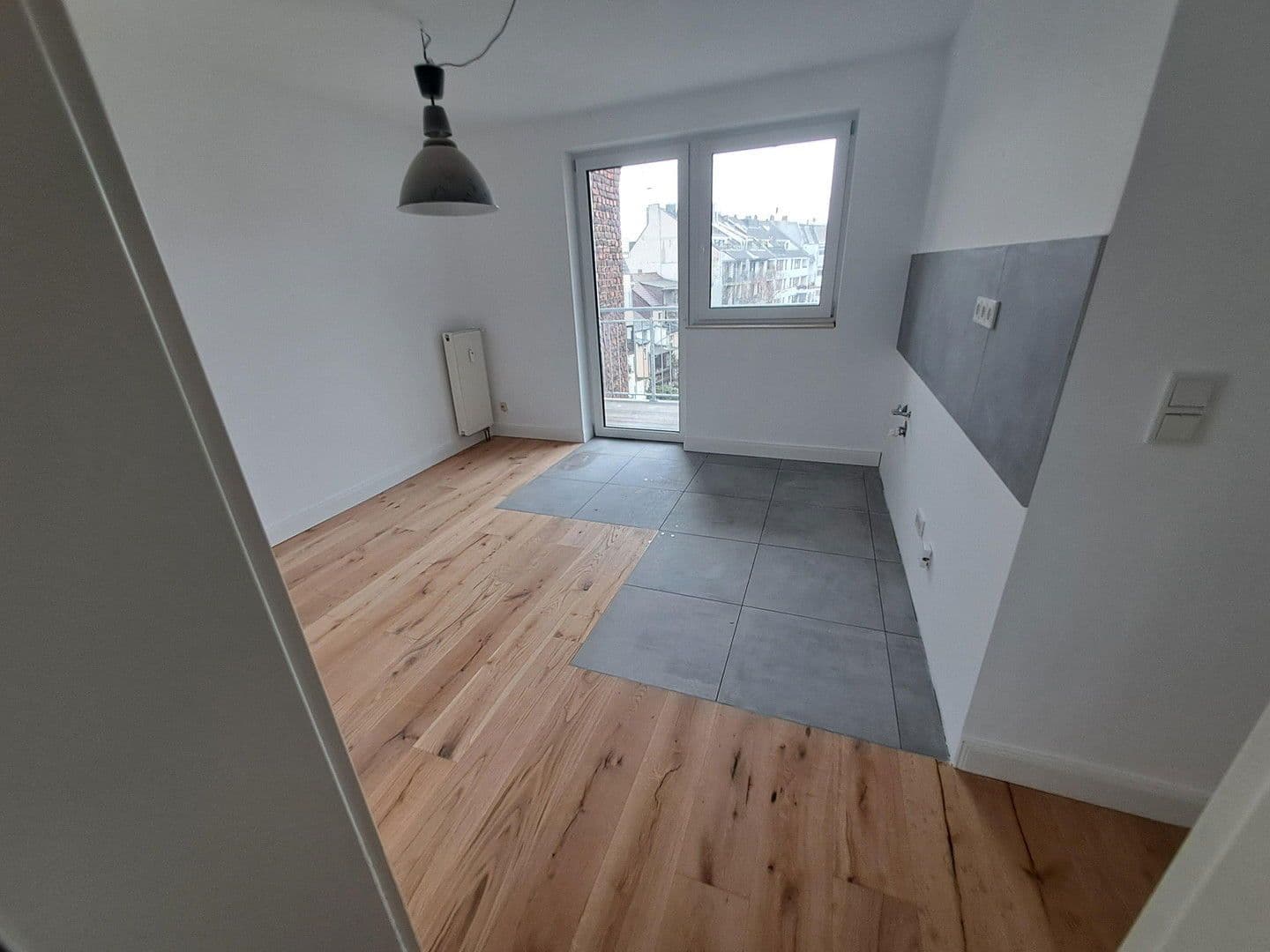 Prodej bytu 2+kk 61 m², Düsseldorf, Severní Porýní-Vestfálsko Prodej bytu 2+kk 61 m², Düsseldorf, Severní Porýní-Vestfálsko