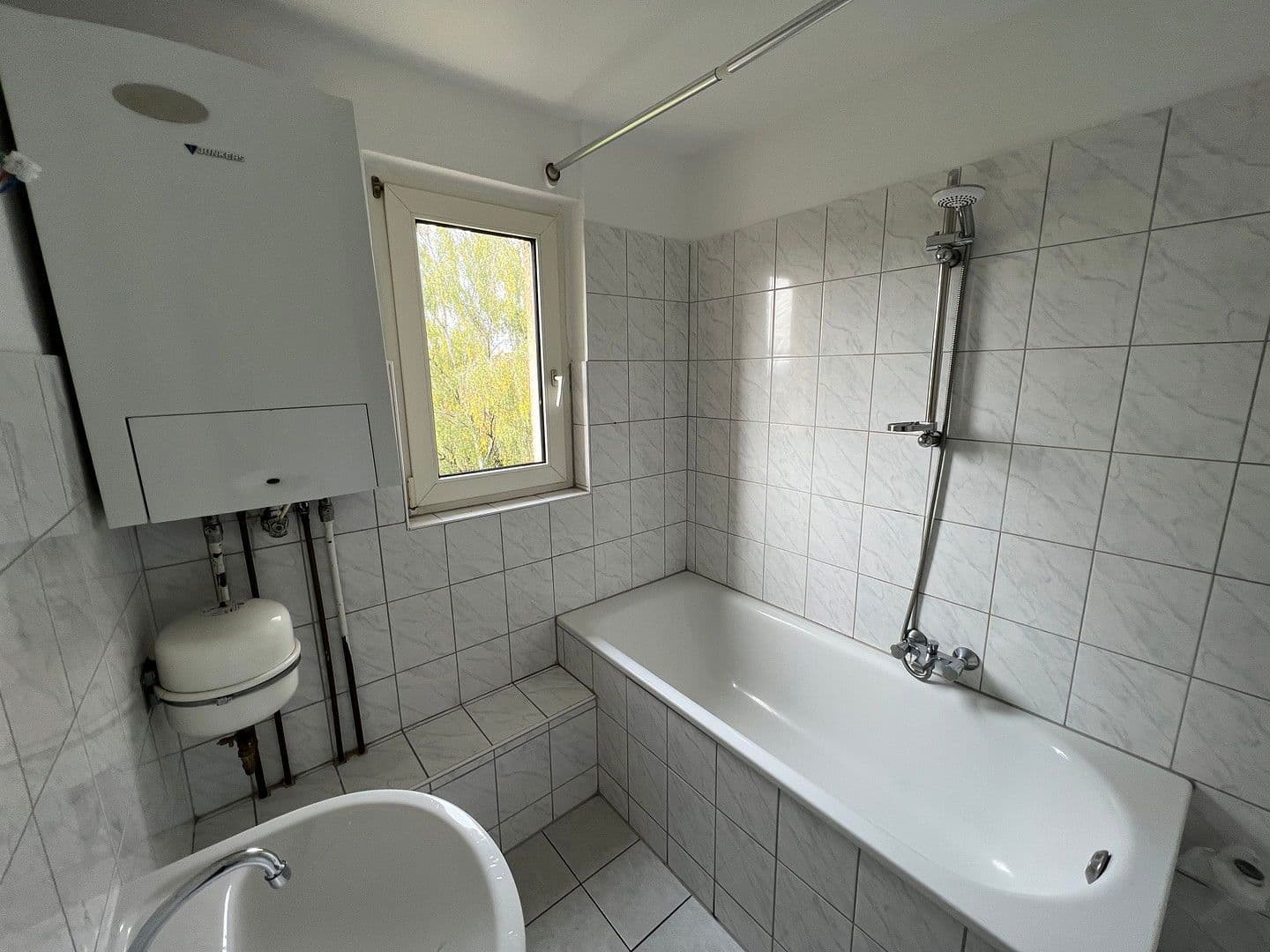 Pronájem bytu 2+kk 63 m², Hüttenstr. 7, Hattingen, Severní Porýní-Vestfálsko Pronájem bytu 2+kk 63 m², Hüttenstr. 7, Hattingen, Severní Porýní-Vestfálsko