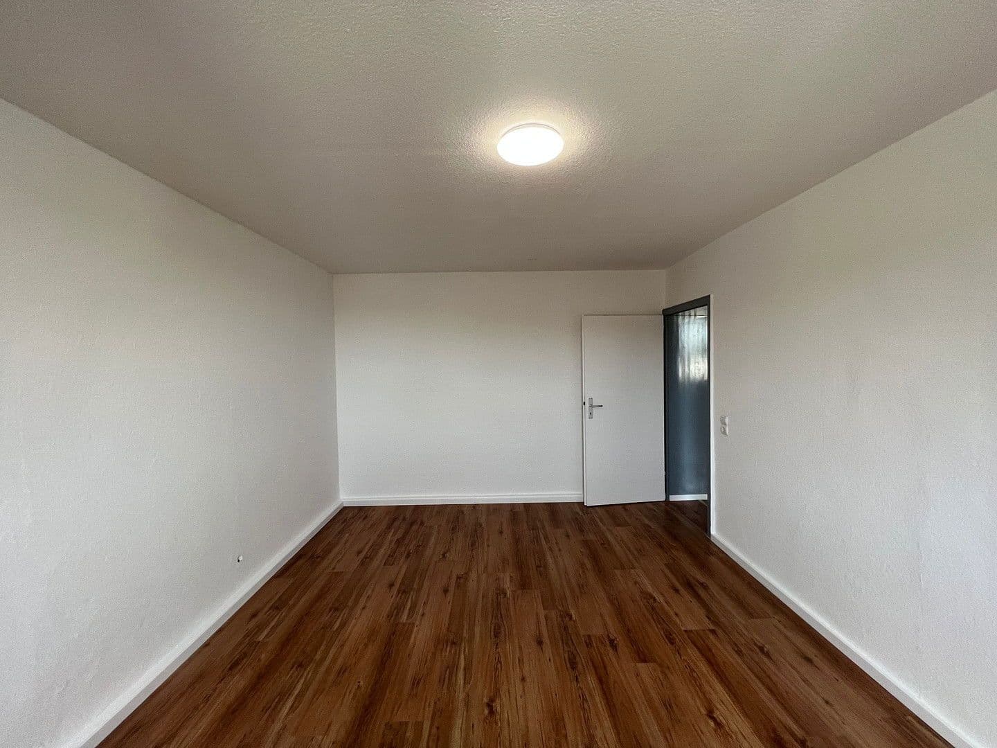 Pronájem bytu 2+kk 63 m², Hüttenstr. 7, Hattingen, Severní Porýní-Vestfálsko Pronájem bytu 2+kk 63 m², Hüttenstr. 7, Hattingen, Severní Porýní-Vestfálsko