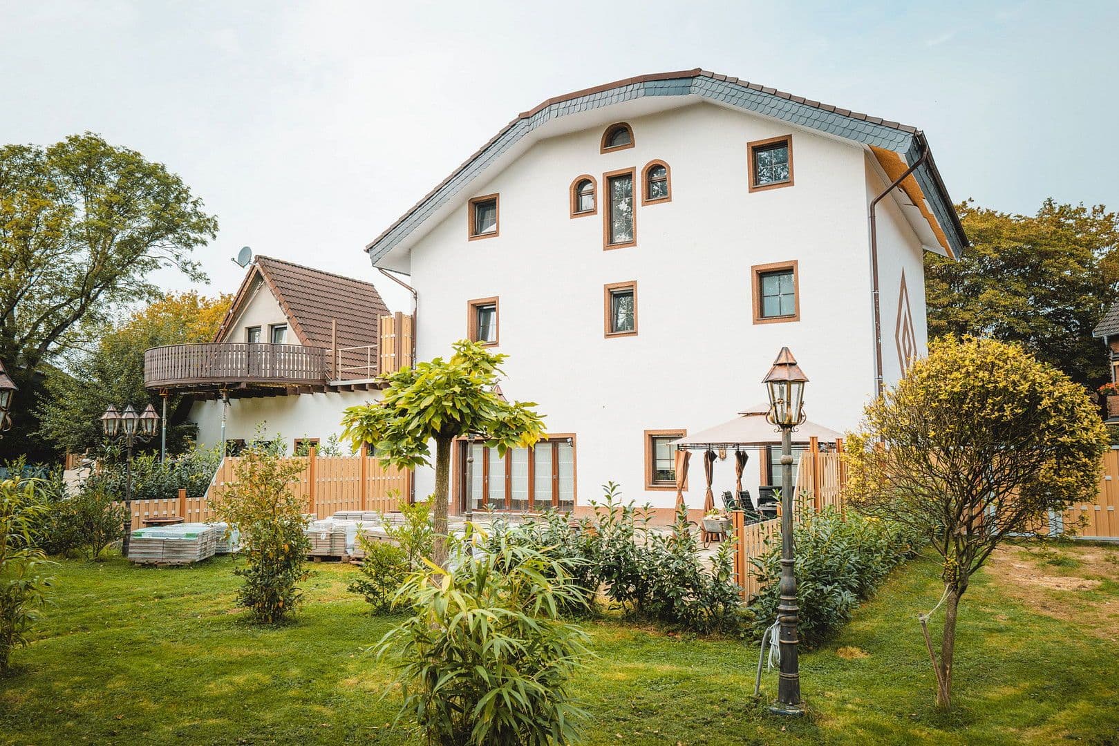 Prodej domu 410 m², pozemek 1.741 m², Krefeld, Severní Porýní-Vestfálsko Prodej domu 410 m², pozemek 1.741 m², Krefeld, Severní Porýní-Vestfálsko