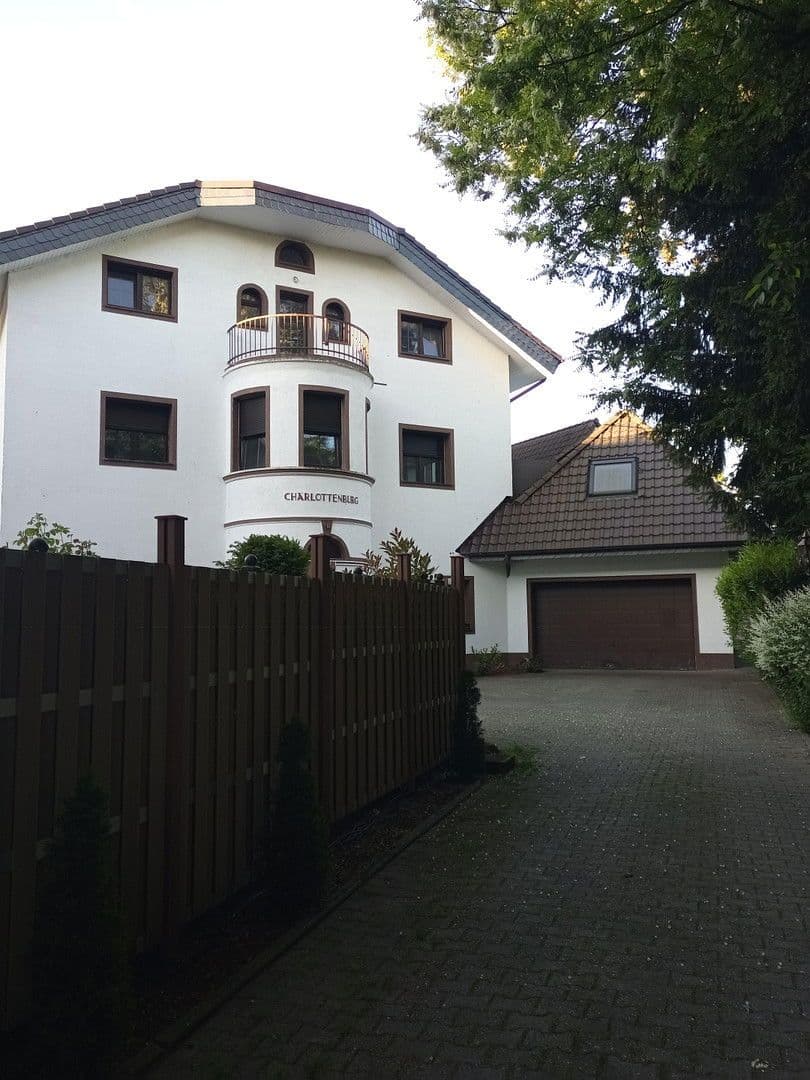 Prodej domu 410 m², pozemek 1.741 m², Krefeld, Severní Porýní-Vestfálsko Prodej domu 410 m², pozemek 1.741 m², Krefeld, Severní Porýní-Vestfálsko