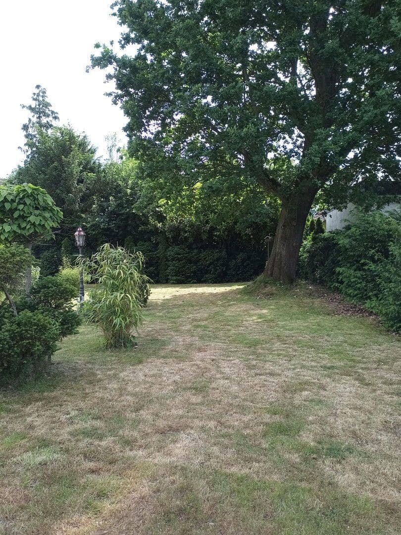 Prodej domu 410 m², pozemek 1.741 m², Krefeld, Severní Porýní-Vestfálsko Prodej domu 410 m², pozemek 1.741 m², Krefeld, Severní Porýní-Vestfálsko