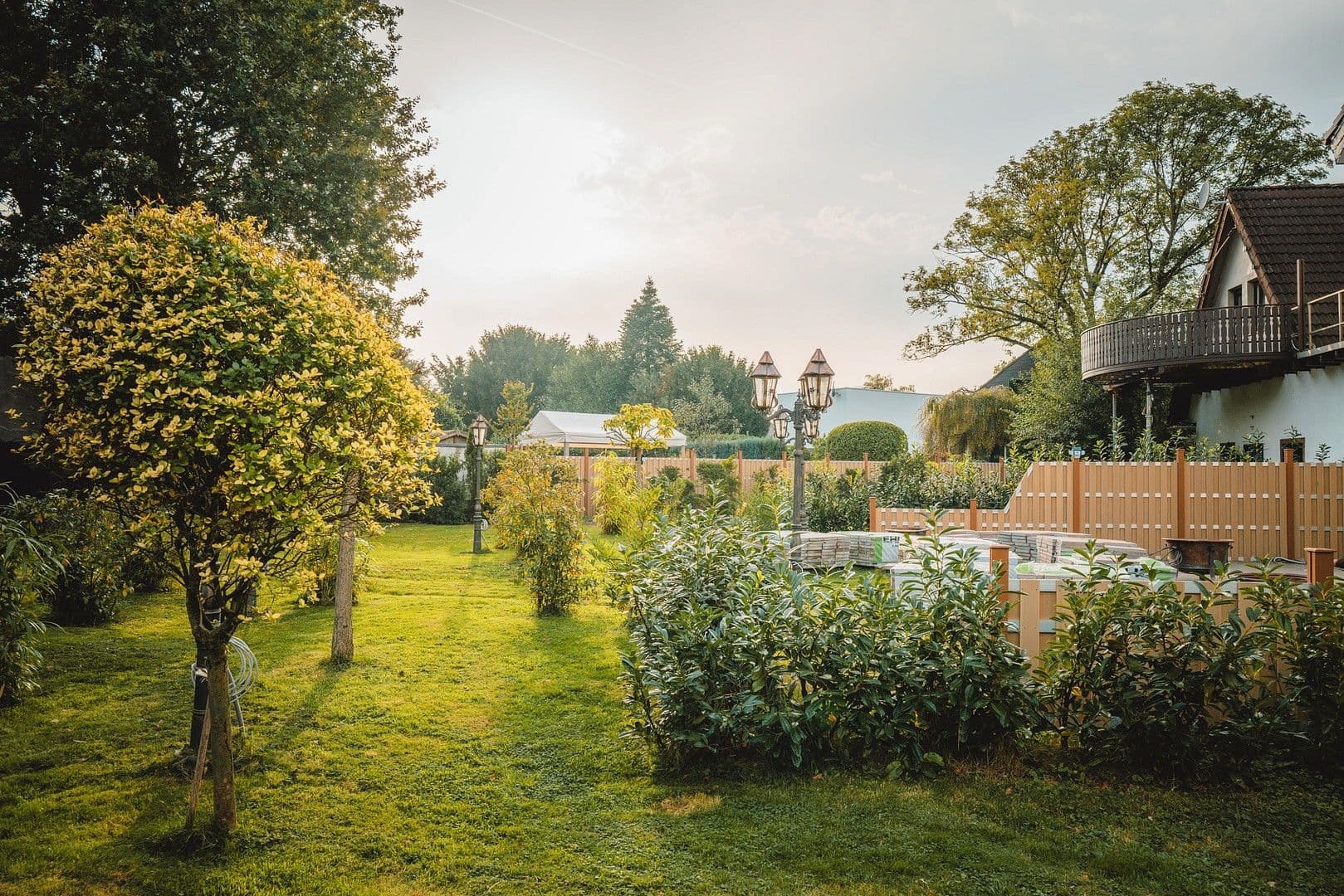 Prodej domu 410 m², pozemek 1.741 m², Krefeld, Severní Porýní-Vestfálsko Prodej domu 410 m², pozemek 1.741 m², Krefeld, Severní Porýní-Vestfálsko