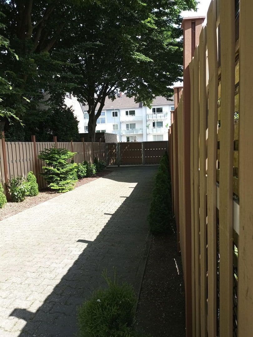 Prodej domu 410 m², pozemek 1.741 m², Krefeld, Severní Porýní-Vestfálsko Prodej domu 410 m², pozemek 1.741 m², Krefeld, Severní Porýní-Vestfálsko