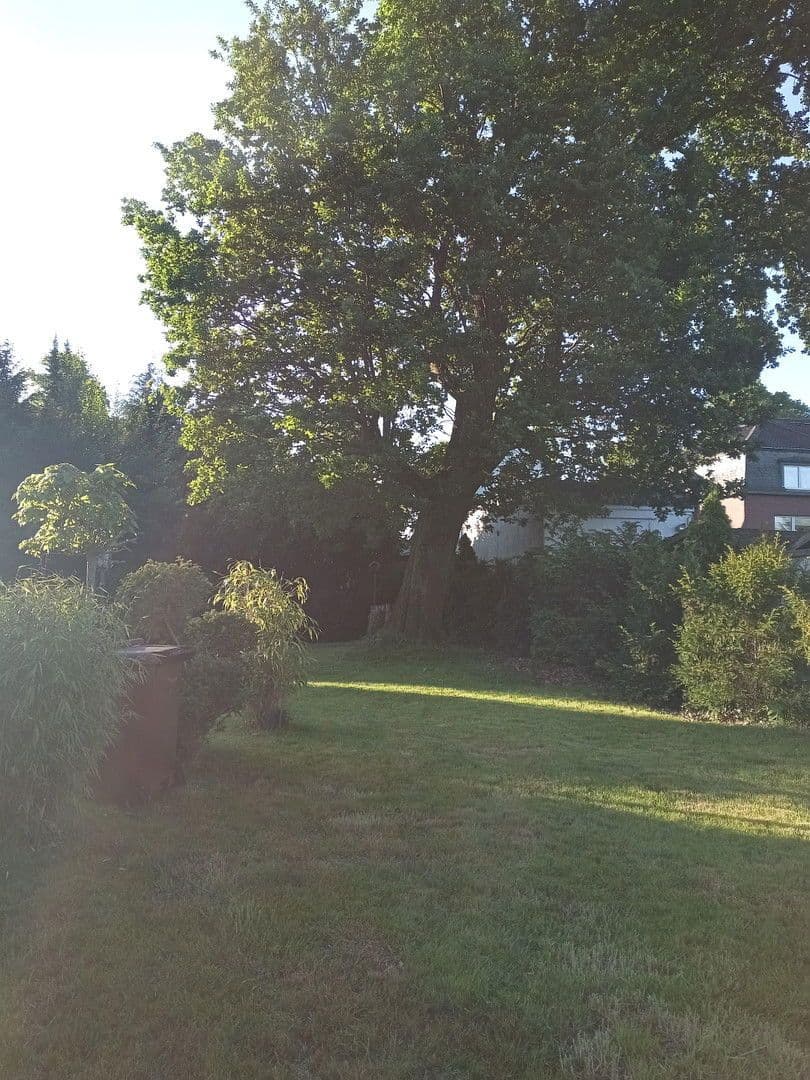 Prodej domu 410 m², pozemek 1.741 m², Krefeld, Severní Porýní-Vestfálsko Prodej domu 410 m², pozemek 1.741 m², Krefeld, Severní Porýní-Vestfálsko