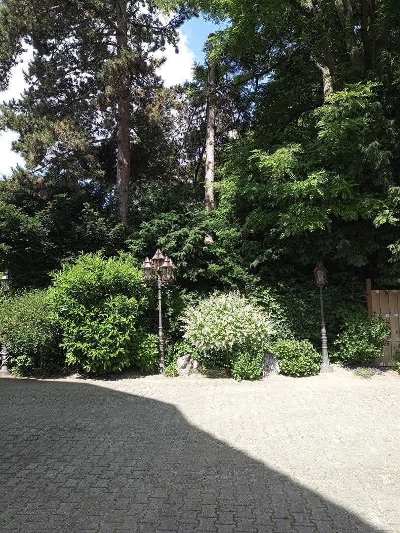 Prodej domu 410 m², pozemek 1.741 m², Krefeld, Severní Porýní-Vestfálsko Prodej domu 410 m², pozemek 1.741 m², Krefeld, Severní Porýní-Vestfálsko