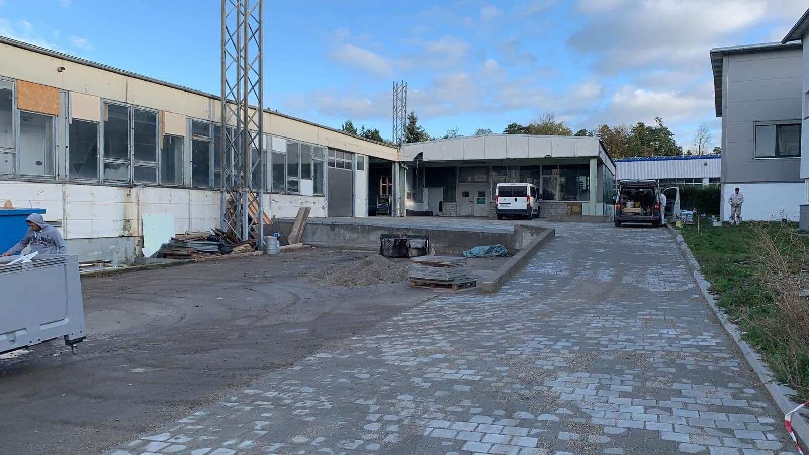 Pronájem nebytového prostoru 1.012 m², Engelsbrand, Bádensko-Württembersko Pronájem nebytového prostoru 1.012 m², Engelsbrand, Bádensko-Württembersko