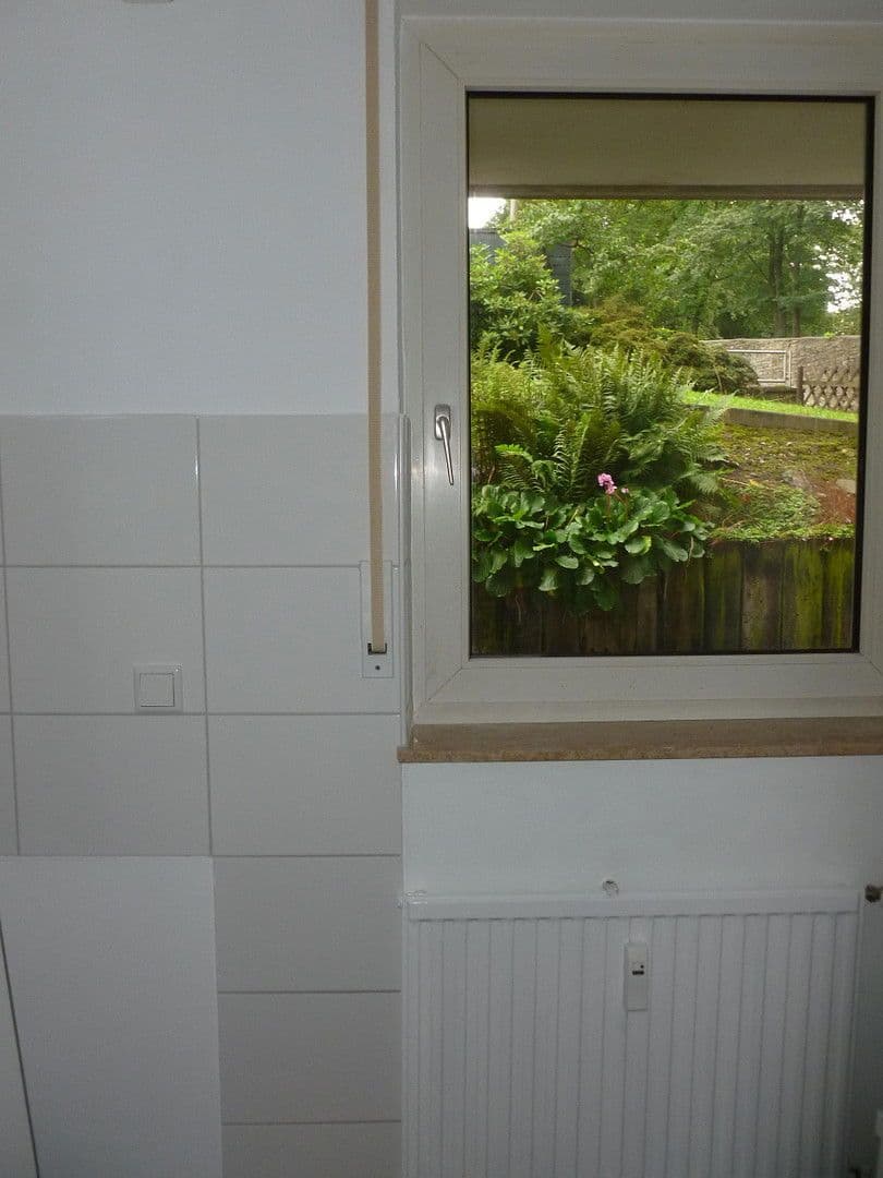 Pronájem bytu 2+1 49 m², Weinberg 8, Wuppertal, Severní Porýní-Vestfálsko Pronájem bytu 2+1 49 m², Weinberg 8, Wuppertal, Severní Porýní-Vestfálsko