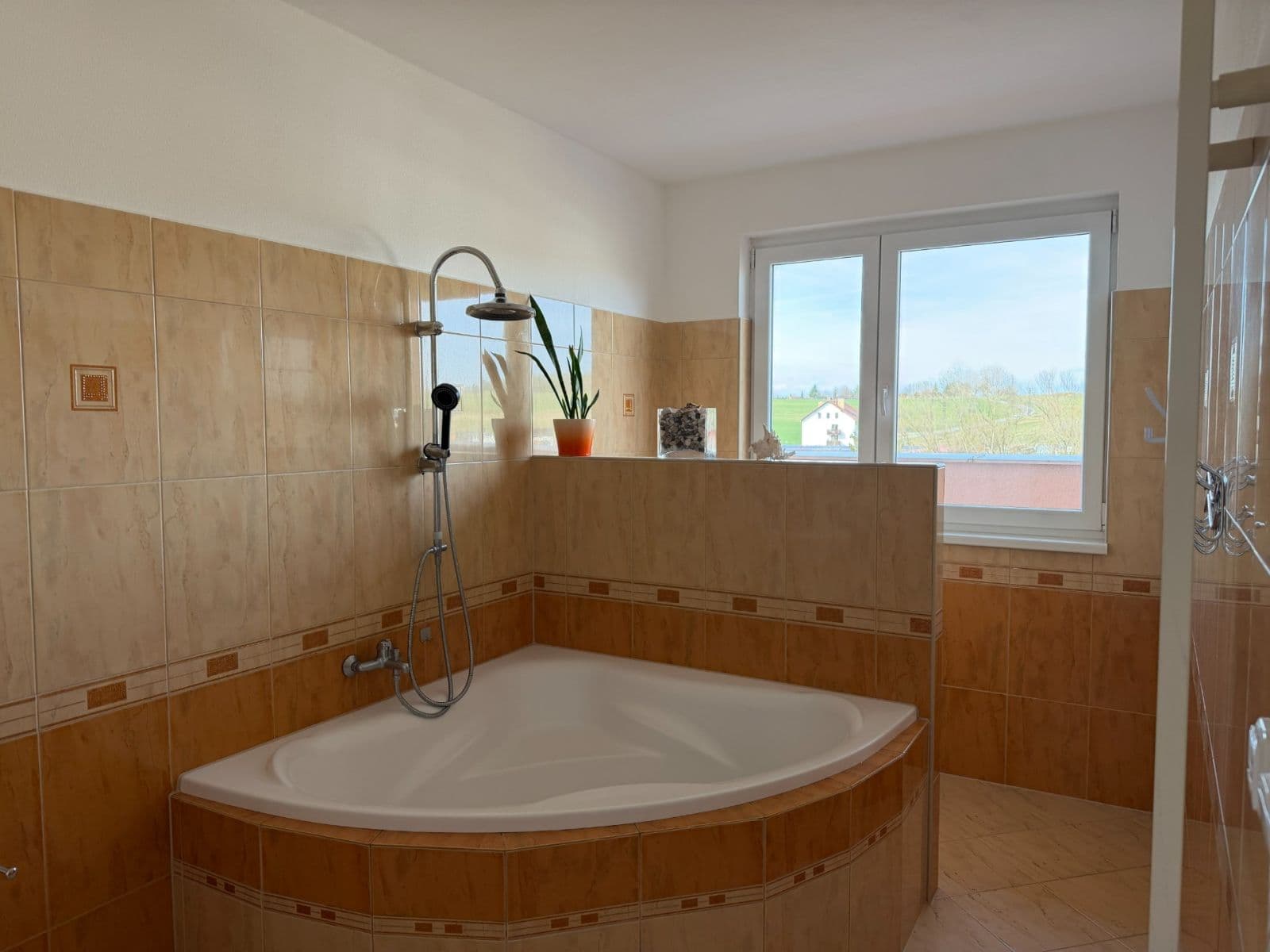 Prodej bytu 4+kk 108 m², Topělecká, Písek, Jihočeský kraj Prodej bytu 4+kk 108 m², Topělecká, Písek, Jihočeský kraj