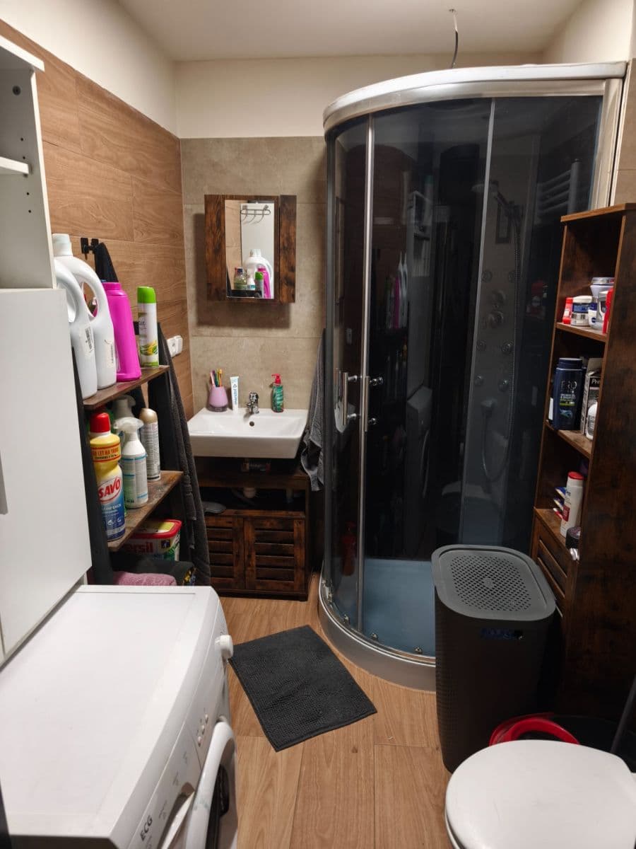 Prodej domu 151 m², pozemek 410 m², Bílé Podolí, Středočeský kraj Prodej domu 151 m², pozemek 410 m², Bílé Podolí, Středočeský kraj