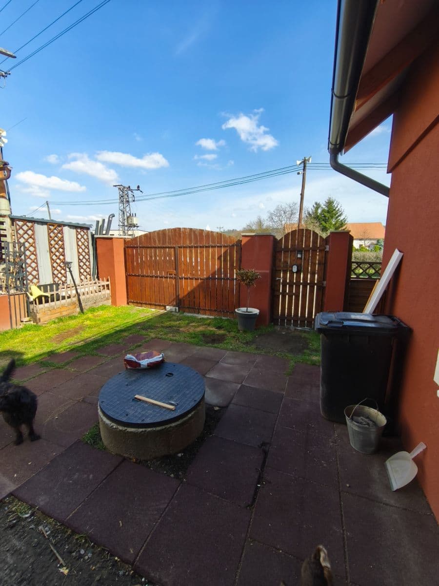 Prodej domu 151 m², pozemek 410 m², Bílé Podolí, Středočeský kraj Prodej domu 151 m², pozemek 410 m², Bílé Podolí, Středočeský kraj