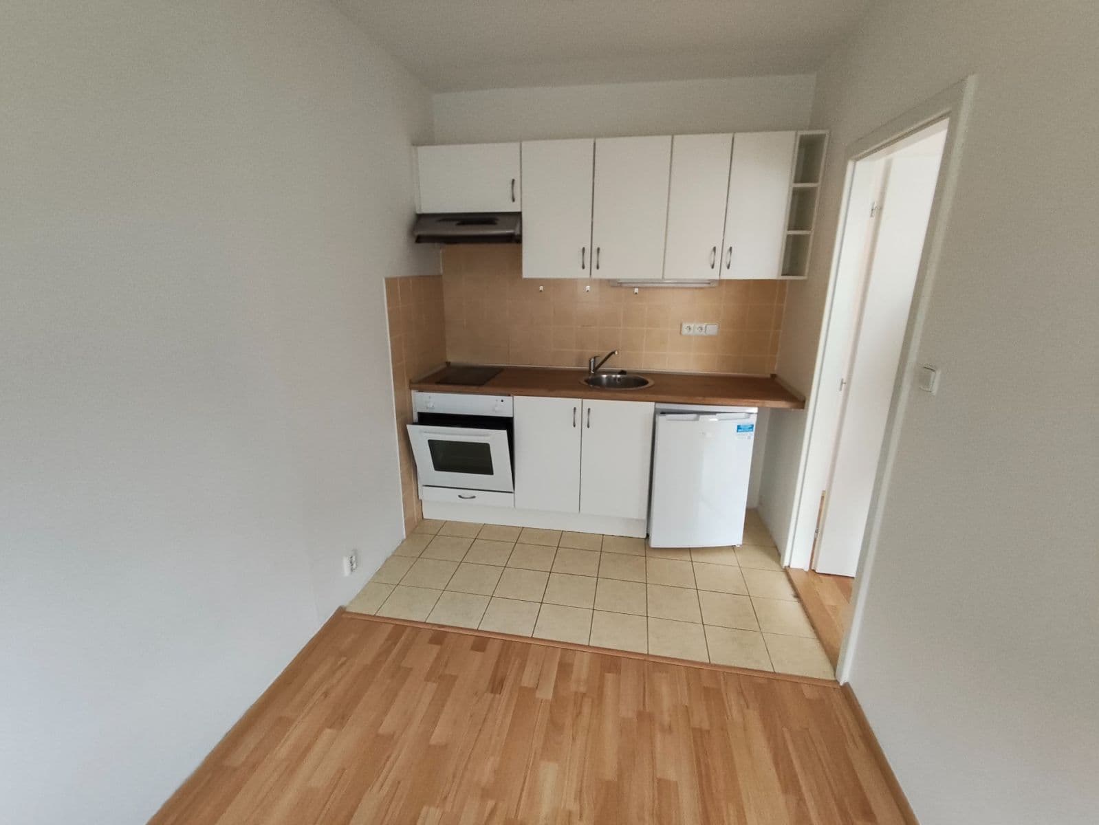 Pronájem bytu 1+1 36 m², Kotorská, Praha, Praha Pronájem bytu 1+1 36 m², Kotorská, Praha, Praha