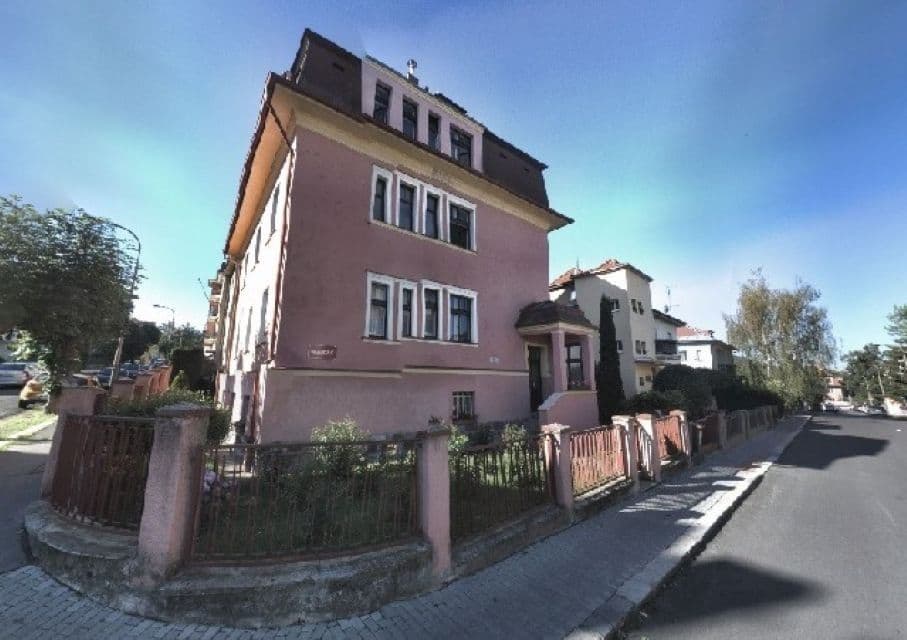 Pronájem bytu 2+kk 67 m², Vrchlického, Karlovy Vary, Karlovarský kraj Pronájem bytu 2+kk 67 m², Vrchlického, Karlovy Vary, Karlovarský kraj