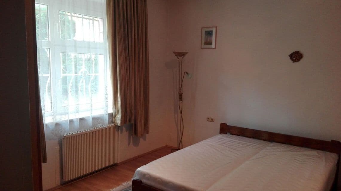 Pronájem bytu 2+kk 67 m², Vrchlického, Karlovy Vary, Karlovarský kraj Pronájem bytu 2+kk 67 m², Vrchlického, Karlovy Vary, Karlovarský kraj