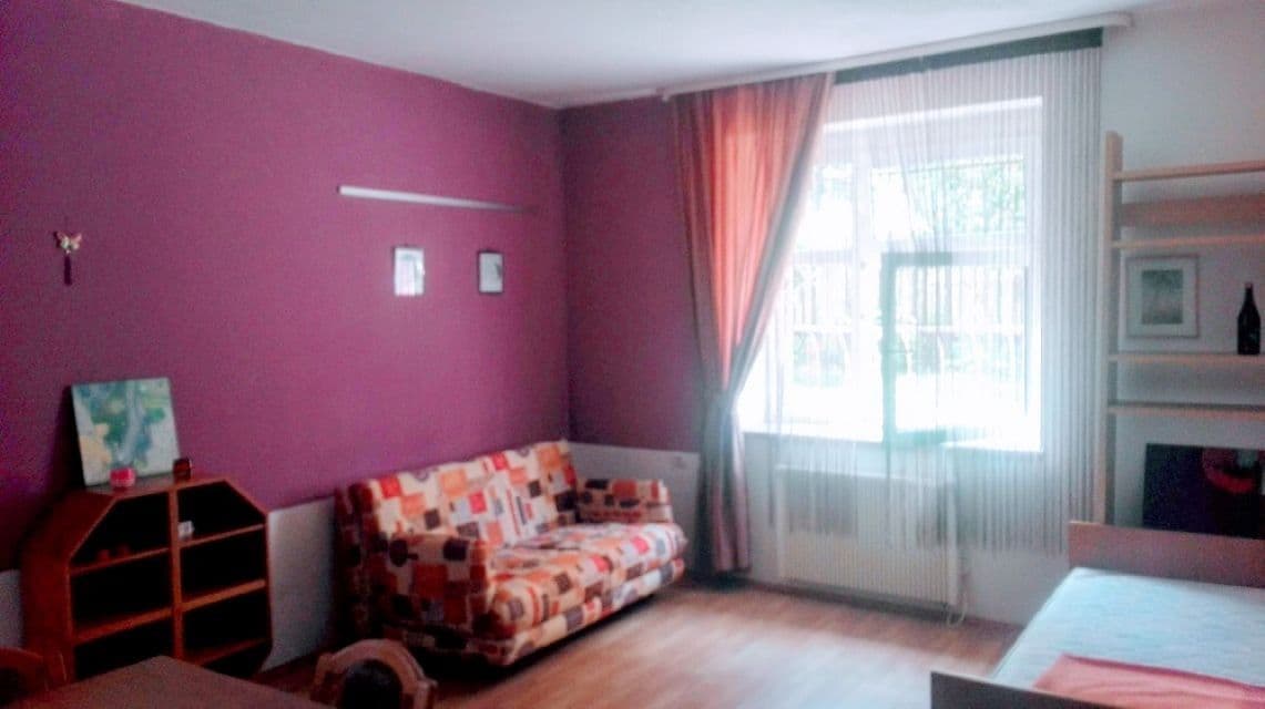 Pronájem bytu 2+kk 67 m², Vrchlického, Karlovy Vary, Karlovarský kraj Pronájem bytu 2+kk 67 m², Vrchlického, Karlovy Vary, Karlovarský kraj