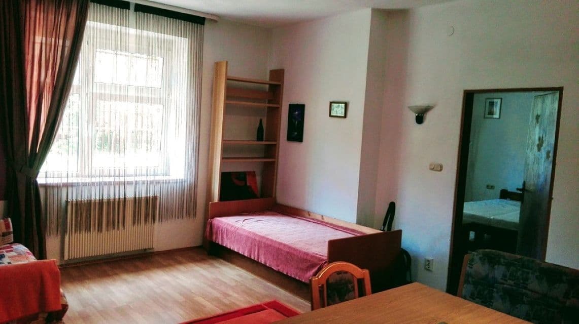 Pronájem bytu 2+kk 67 m², Vrchlického, Karlovy Vary, Karlovarský kraj Pronájem bytu 2+kk 67 m², Vrchlického, Karlovy Vary, Karlovarský kraj