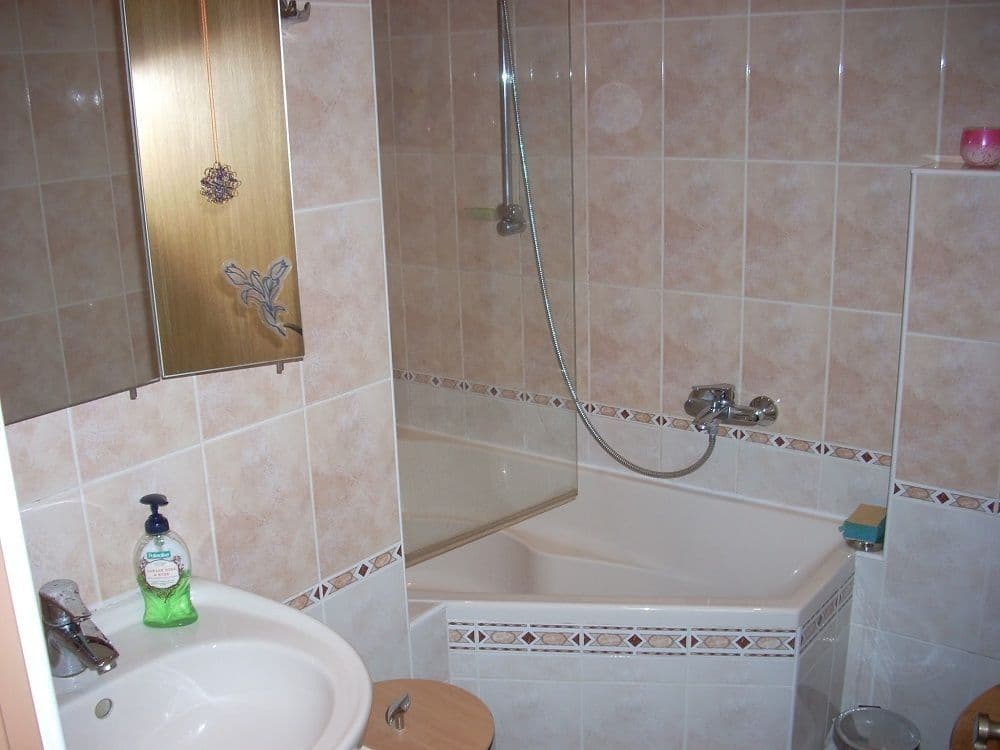 Pronájem bytu 2+kk 67 m², Vrchlického, Karlovy Vary, Karlovarský kraj Pronájem bytu 2+kk 67 m², Vrchlického, Karlovy Vary, Karlovarský kraj