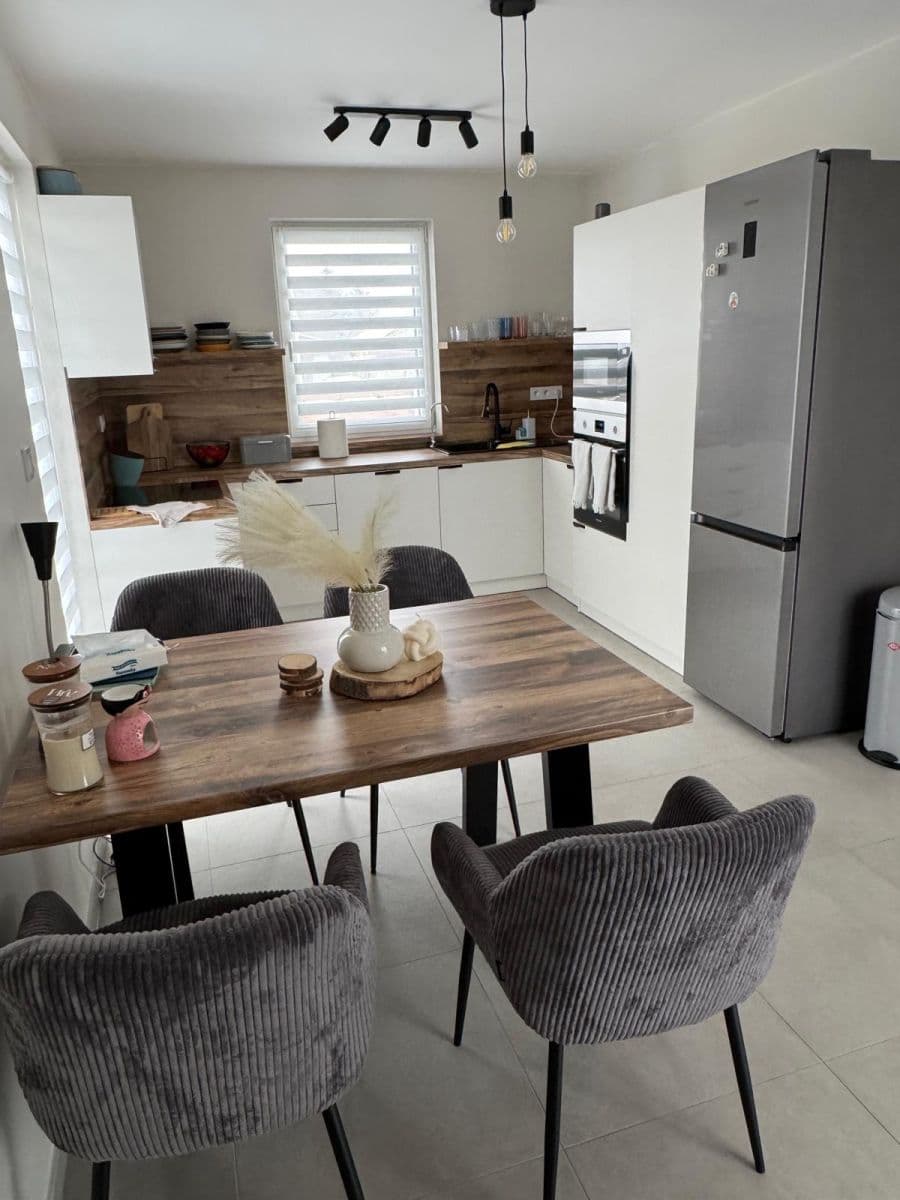 Pronájem domu 100 m², pozemek 1.295 m², Krychnov, Středočeský kraj Pronájem domu 100 m², pozemek 1.295 m², Krychnov, Středočeský kraj