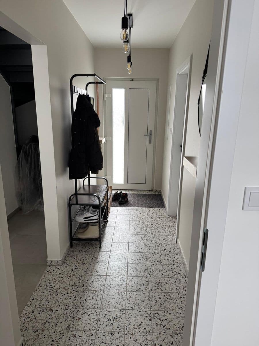 Pronájem domu 100 m², pozemek 1.295 m², Krychnov, Středočeský kraj Pronájem domu 100 m², pozemek 1.295 m², Krychnov, Středočeský kraj