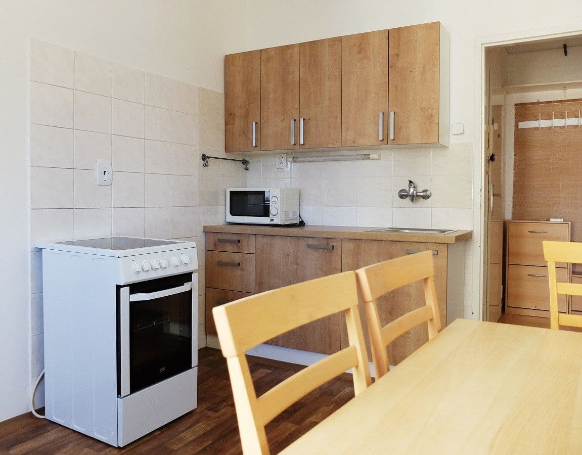 Pronájem bytu 1+1 37 m², Uruguayská, Praha, Praha Pronájem bytu 1+1 37 m², Uruguayská, Praha, Praha