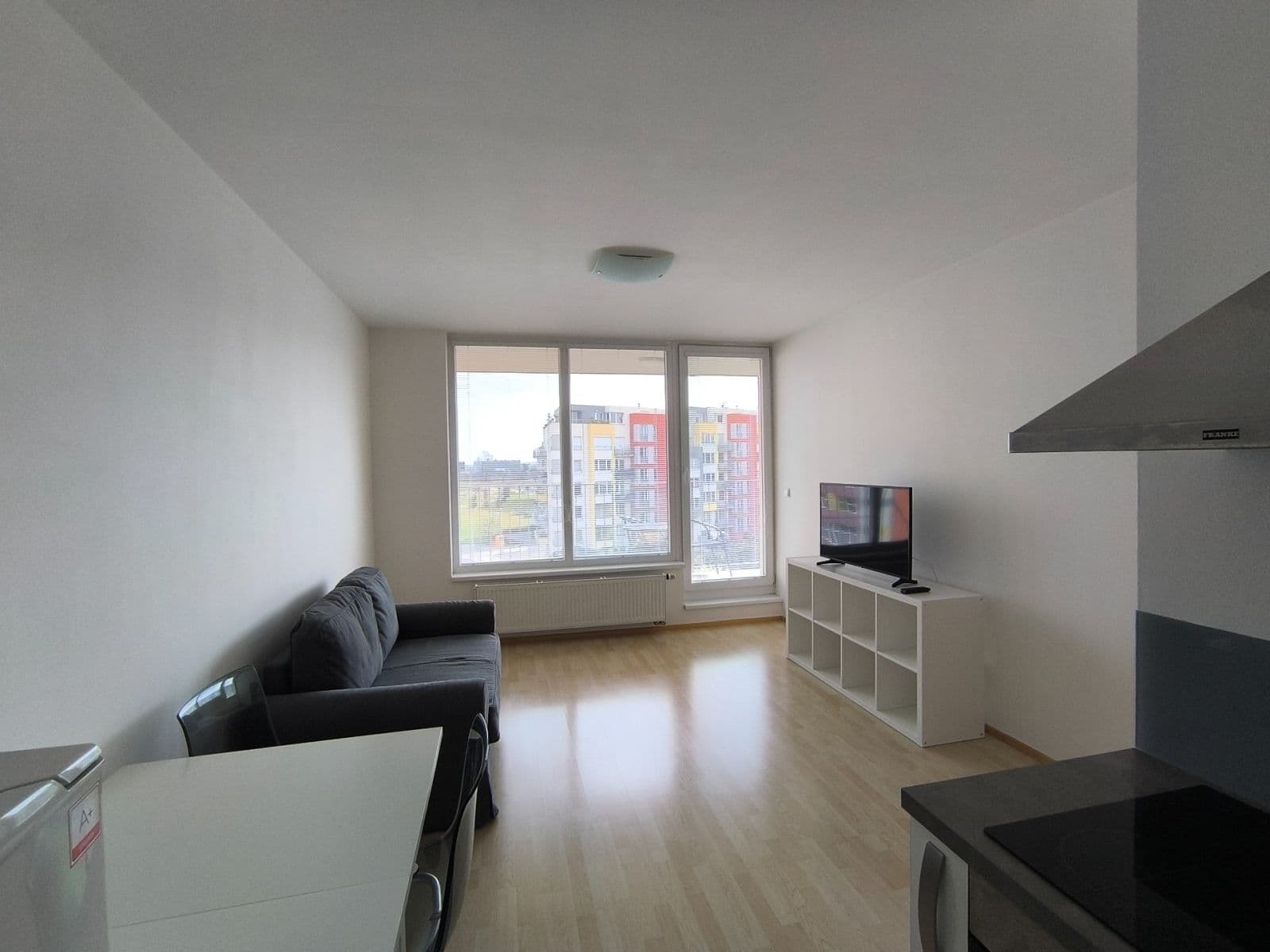 Pronájem bytu 2+kk 46 m², Milotická, Praha, Praha Pronájem bytu 2+kk 46 m², Milotická, Praha, Praha