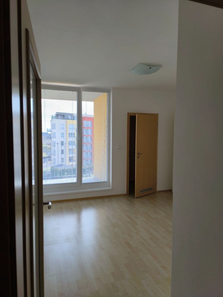 Pronájem bytu 2+kk 46 m², Milotická, Praha, Praha Pronájem bytu 2+kk 46 m², Milotická, Praha, Praha