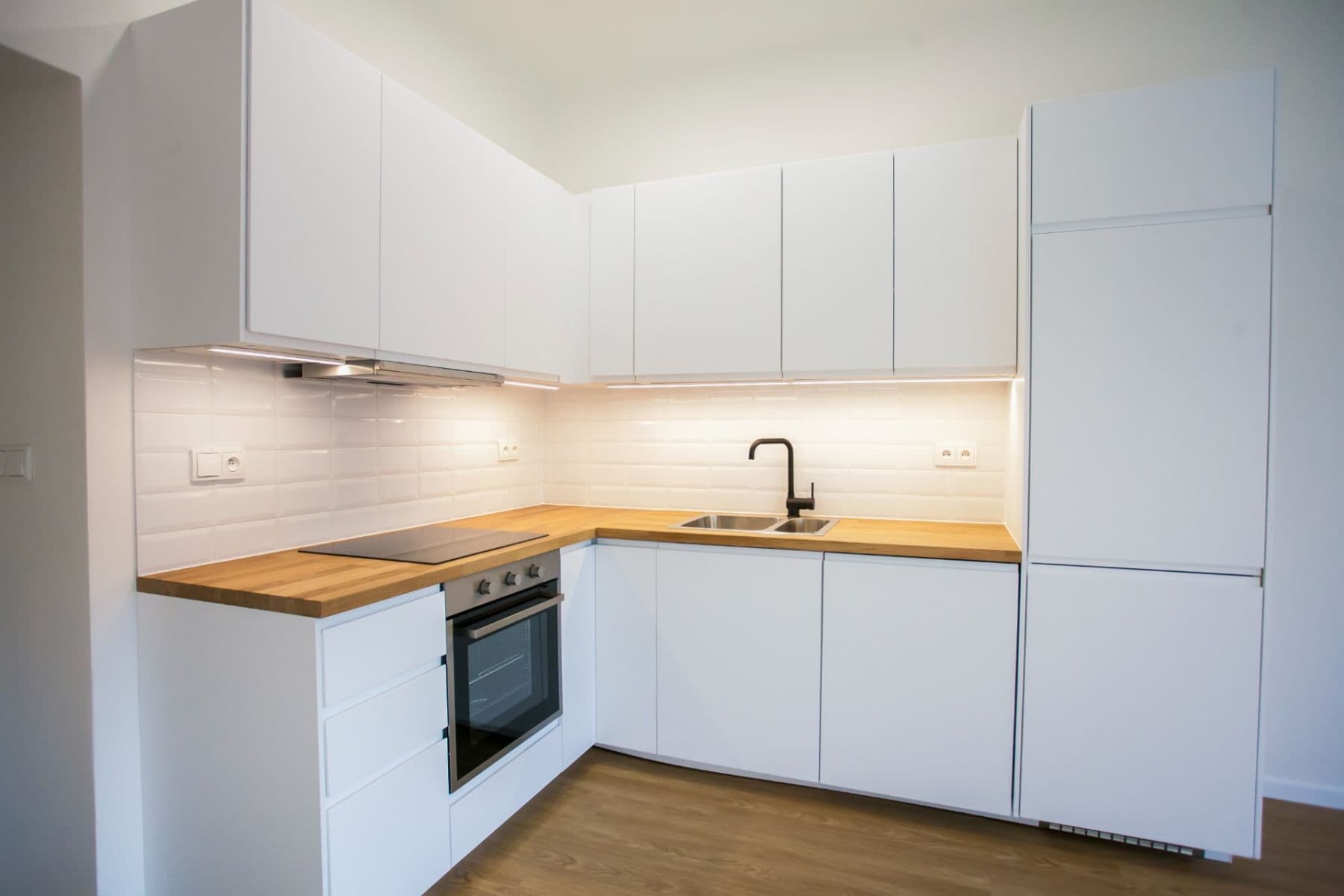 Prodej bytu 2+kk 50 m², V Olšinách, Praha, Praha Prodej bytu 2+kk 50 m², V Olšinách, Praha, Praha
