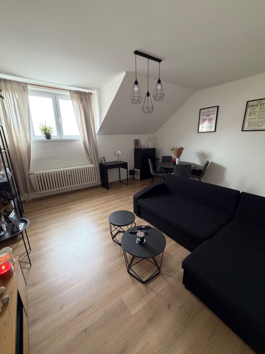 Prodej bytu 2+1 63 m², Dr. E. Beneše, Neratovice, Středočeský kraj Prodej bytu 2+1 63 m², Dr. E. Beneše, Neratovice, Středočeský kraj