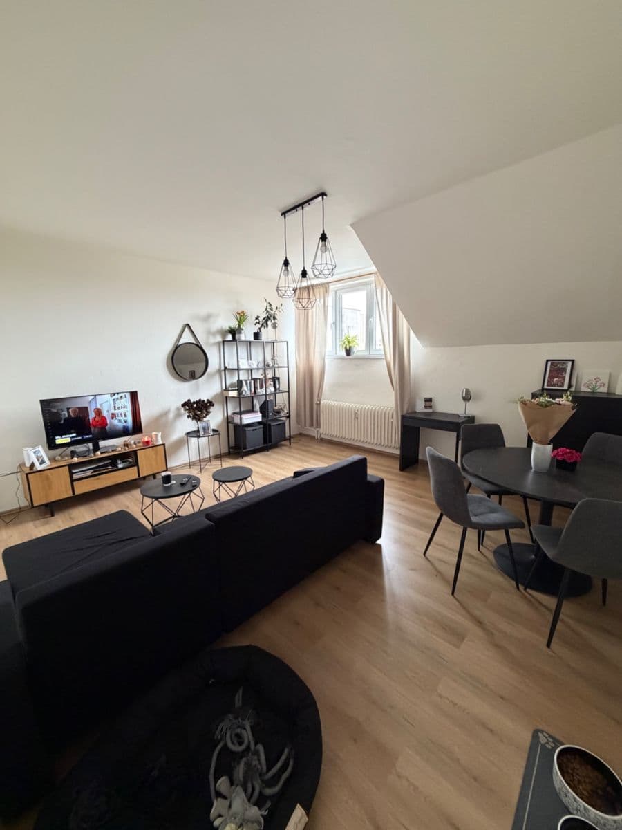 Prodej bytu 2+1 63 m², Dr. E. Beneše, Neratovice, Středočeský kraj Prodej bytu 2+1 63 m², Dr. E. Beneše, Neratovice, Středočeský kraj