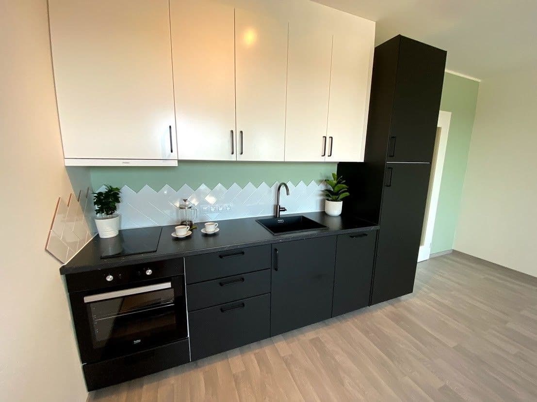 Pronájem bytu 1+kk 41 m², Olgy Havlové, Praha, Praha Pronájem bytu 1+kk 41 m², Olgy Havlové, Praha, Praha