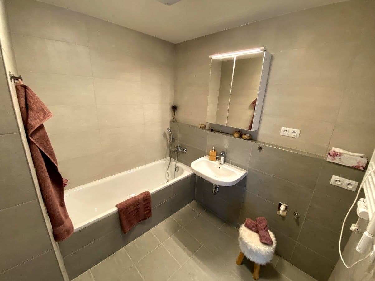 Pronájem bytu 1+kk 41 m², Olgy Havlové, Praha, Praha Pronájem bytu 1+kk 41 m², Olgy Havlové, Praha, Praha