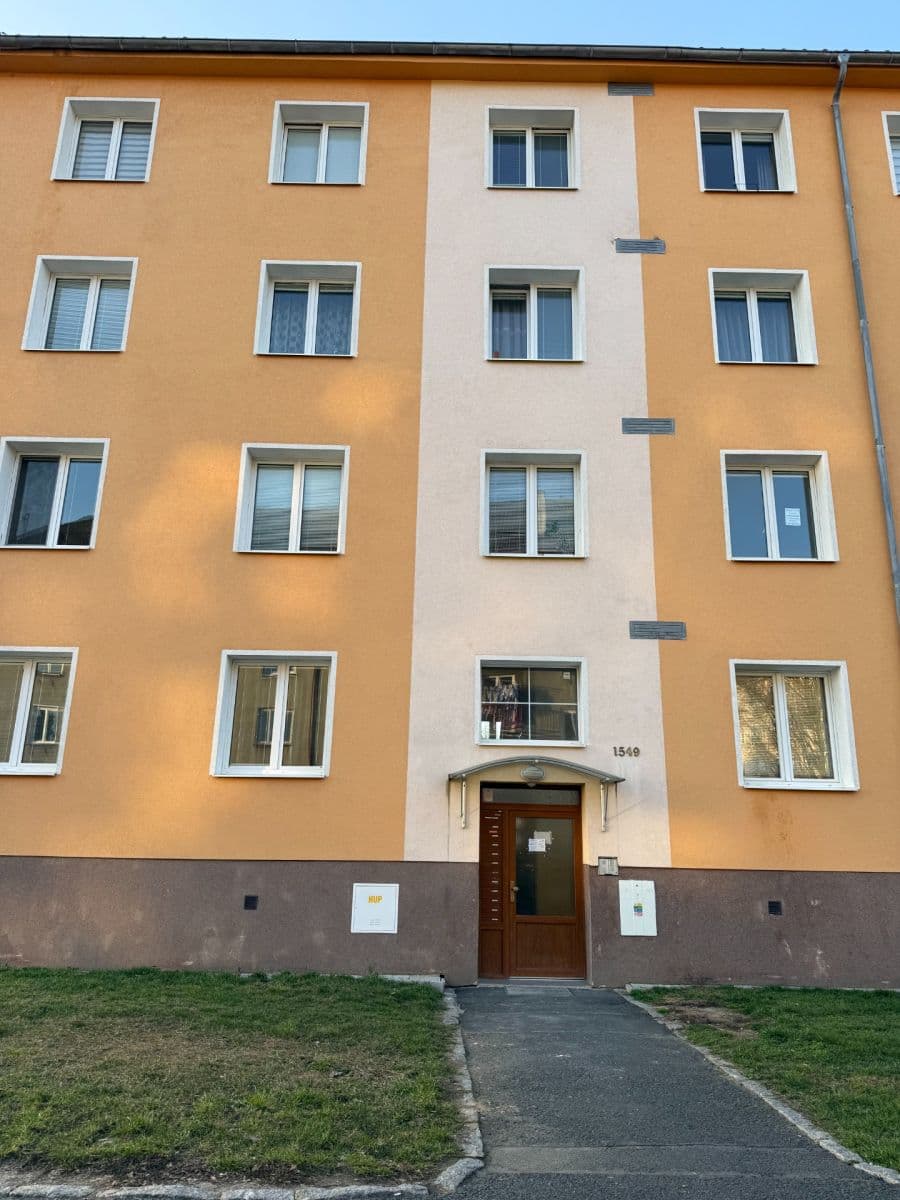 Pronájem bytu 3+1 77 m², Heyrovského, Sokolov, Karlovarský kraj Pronájem bytu 3+1 77 m², Heyrovského, Sokolov, Karlovarský kraj