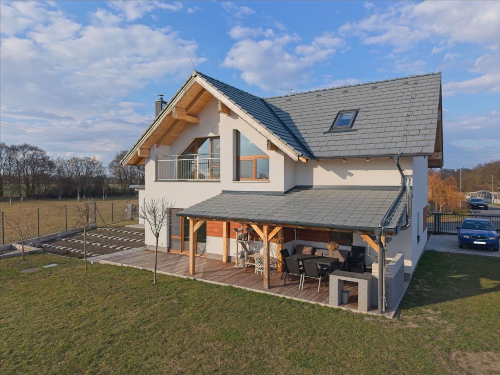 Prodej domu 136 m², pozemek 853 m², Západní, Kostomlaty nad Labem, Středočeský kraj Prodej domu 136 m², pozemek 853 m², Západní, Kostomlaty nad Labem, Středočeský kraj