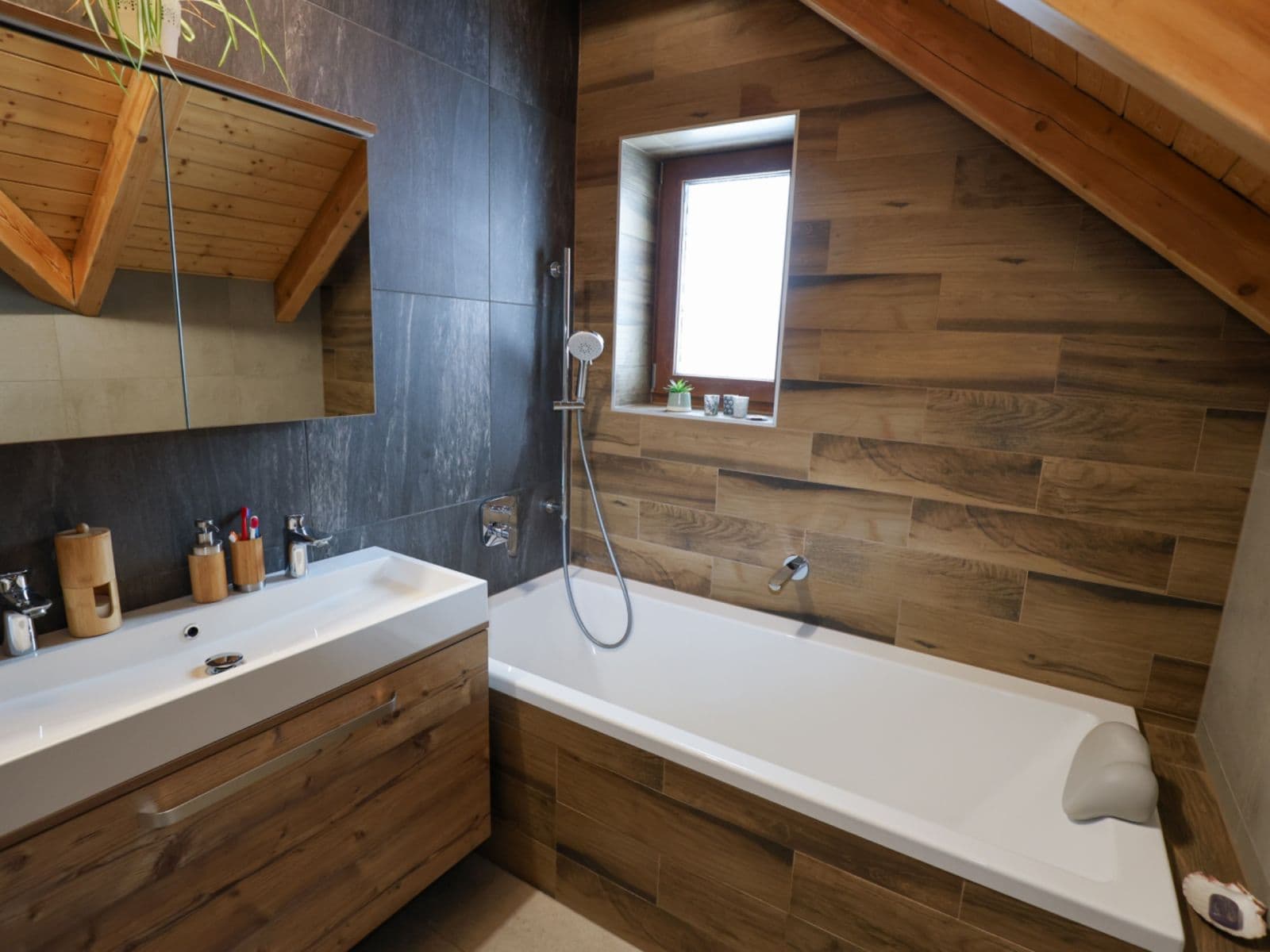 Prodej domu 136 m², pozemek 853 m², Západní, Kostomlaty nad Labem, Středočeský kraj Prodej domu 136 m², pozemek 853 m², Západní, Kostomlaty nad Labem, Středočeský kraj