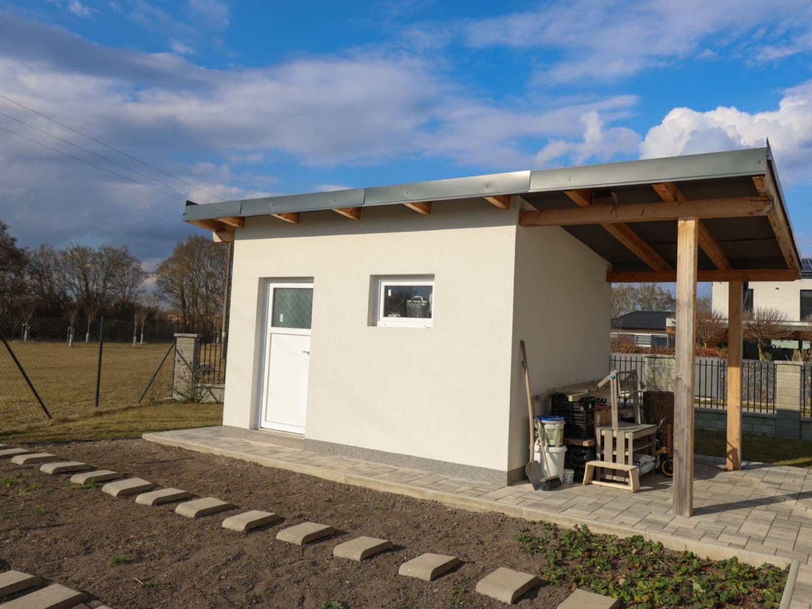 Prodej domu 136 m², pozemek 853 m², Západní, Kostomlaty nad Labem, Středočeský kraj Prodej domu 136 m², pozemek 853 m², Západní, Kostomlaty nad Labem, Středočeský kraj