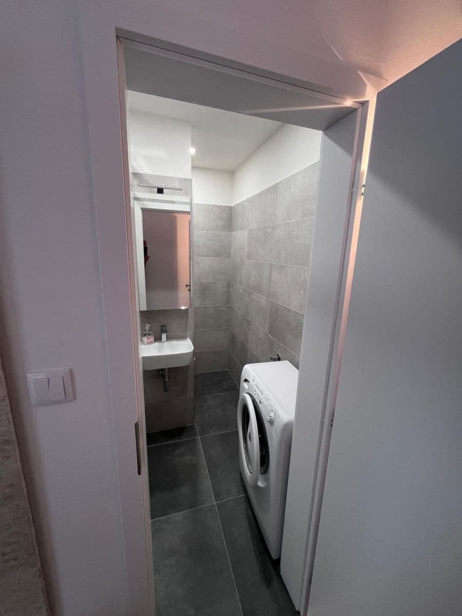 Prodej bytu 1+1 32 m², Pražského, Praha, Praha Prodej bytu 1+1 32 m², Pražského, Praha, Praha