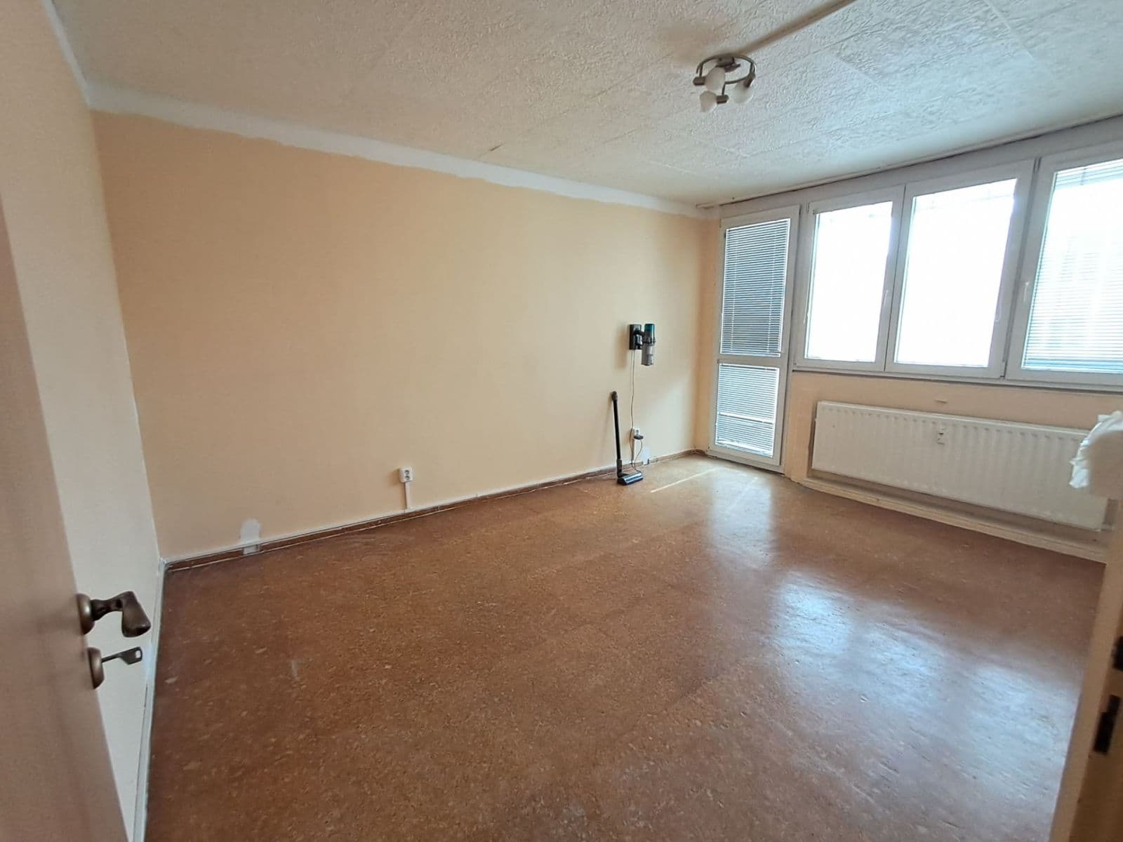 Prodej bytu 3+1 78 m², Průběžná, Rakovník, Středočeský kraj Prodej bytu 3+1 78 m², Průběžná, Rakovník, Středočeský kraj