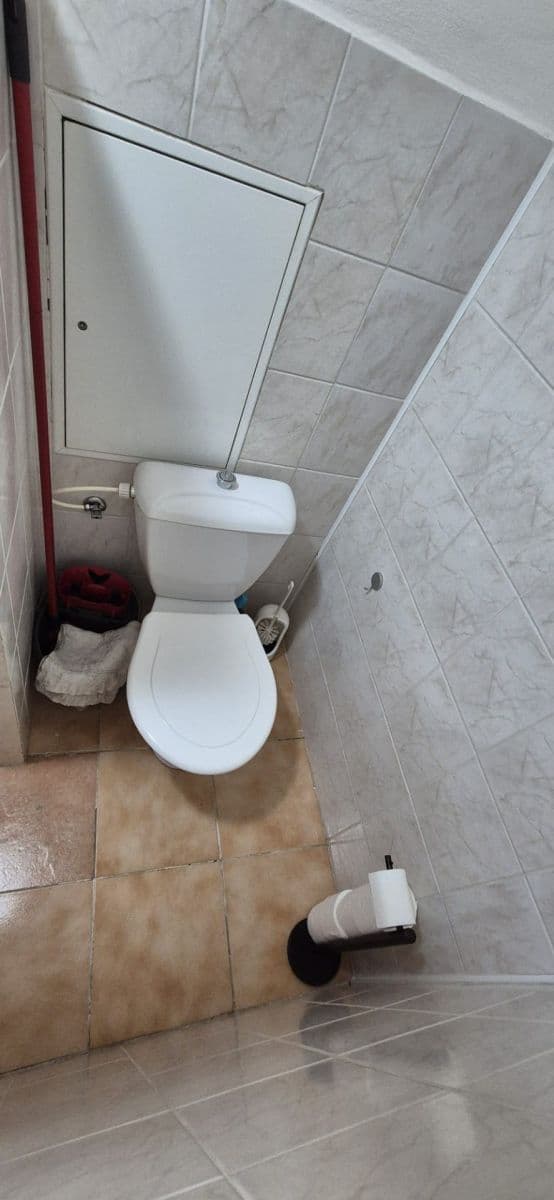 Pronájem bytu 1+1 36 m², Kosmonautů, Louny, Ústecký kraj Pronájem bytu 1+1 36 m², Kosmonautů, Louny, Ústecký kraj