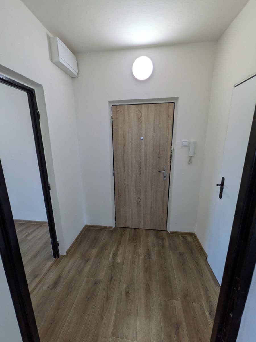 Pronájem bytu 4+kk 78 m², Počernická, Praha, Praha Pronájem bytu 4+kk 78 m², Počernická, Praha, Praha