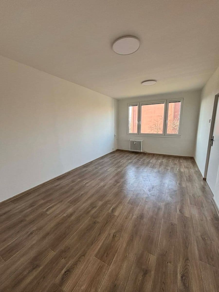 Pronájem bytu 4+kk 78 m², Počernická, Praha, Praha Pronájem bytu 4+kk 78 m², Počernická, Praha, Praha