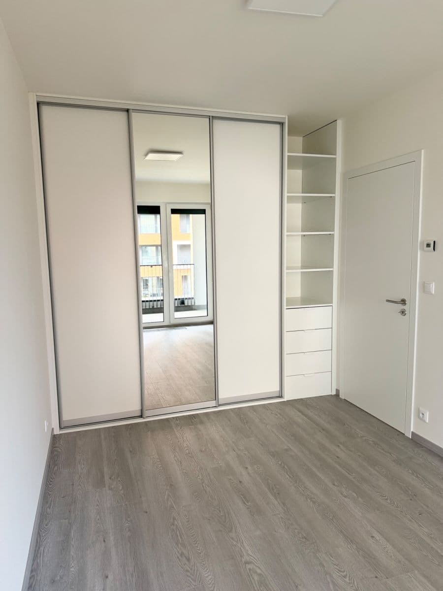 Pronájem bytu 2+kk 57 m², Domalípova, Praha, Praha Pronájem bytu 2+kk 57 m², Domalípova, Praha, Praha