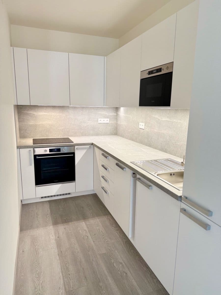 Pronájem bytu 2+kk 57 m², Domalípova, Praha, Praha Pronájem bytu 2+kk 57 m², Domalípova, Praha, Praha