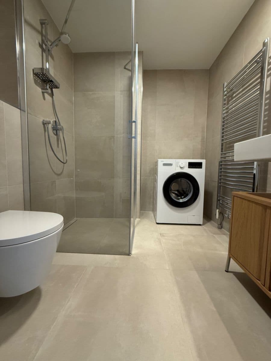 Pronájem bytu 2+kk 43 m², Závišova, Praha, Praha Pronájem bytu 2+kk 43 m², Závišova, Praha, Praha