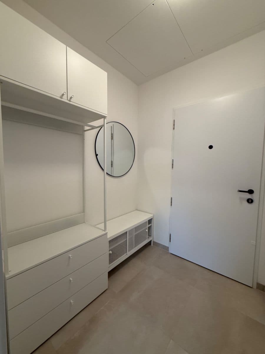 Pronájem bytu 2+kk 43 m², Závišova, Praha, Praha Pronájem bytu 2+kk 43 m², Závišova, Praha, Praha